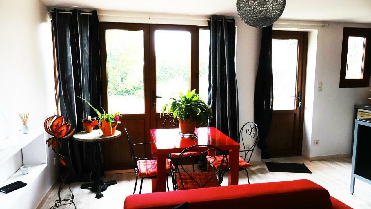 شقة Le Vieux Pressoir Saint-Germain-lès-Arlay المظهر الخارجي الصورة